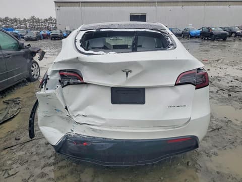 2024 Tesla Model Y, VIN 7SAYGAEE3RF064236. Zdjęcie 6 z 6 z aukcji Copart. Katalog aut z USA OpenDataCar.