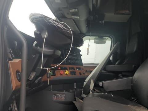 2022 Freightliner Cascadia 126, VIN 3AKJHHDRXNSND2410. Фото 5 из 6 с аукциона Copart. Каталог авто из США OpenDataCar.