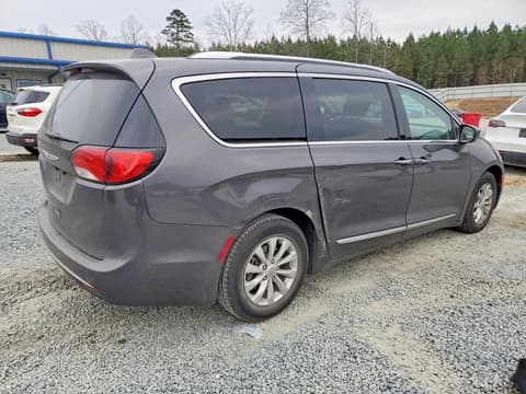 2018 Chrysler Pacifica, VIN 2C4RC1EG1JR114302. Фото 3 з 6 з аукціону Copart. Каталог авто зі США OpenDataCar.