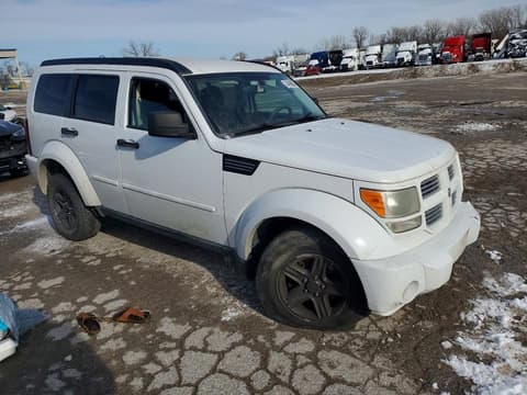 2011 Dodge Nitro, VIN 1D4PT4GK4BW589819. Фото 4 з 6 з аукціону Copart. Каталог авто зі США OpenDataCar.