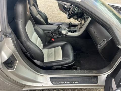 2005 Chevrolet Corvette, VIN 1G1YY24U355100830. Zdjęcie 5 z 6 z aukcji Copart. Katalog aut z USA OpenDataCar.