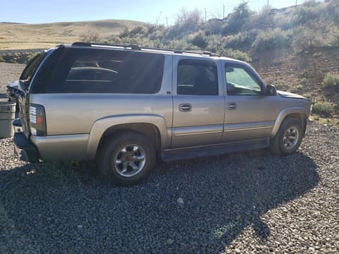 2003 Chevrolet Suburban, VIN 3GNFK16T43G188721. Zdjęcie 3 z 6 z aukcji Copart. Katalog aut z USA OpenDataCar.