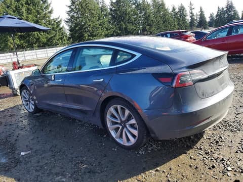 2018 Tesla Model 3, VIN 5YJ3E1EB4JF182836. Фото 2 из 6 с аукциона Copart. Каталог авто из США OpenDataCar.