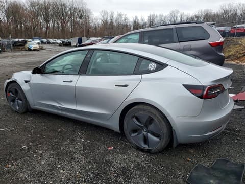 2018 Tesla Model 3, VIN 5YJ3E1EB0JF114582. Фото 2 з 6 з аукціону Copart. Каталог авто зі США OpenDataCar.