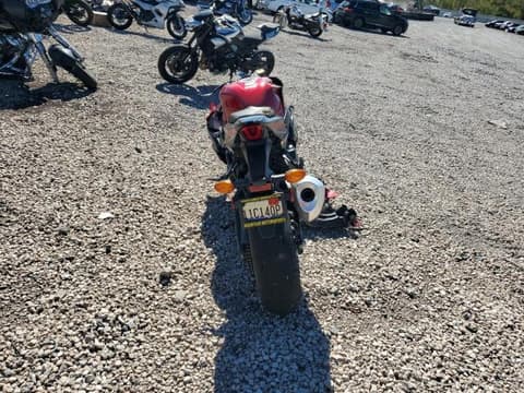 2025 Suzuki GSX-R1000, VIN JS1DM11B9S7100226. Photo 4 of 6 from Copart auction. OpenDataCar US salvage catalog.