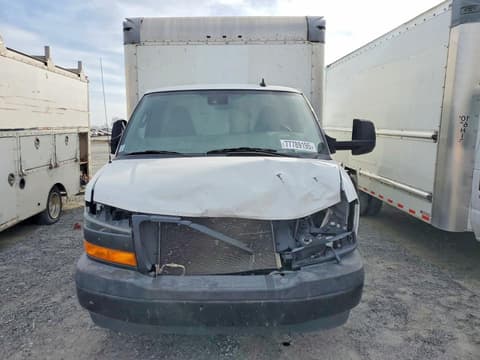 2021 Gmc Savana, VIN 7GZ37TC71MN013032. Фото 5 з 6 з аукціону Copart. Каталог авто зі США OpenDataCar.