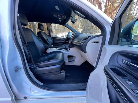 2018 Dodge Grand Caravan, VIN 2C4RDGCG5JR266151. Фото 5 з 6 з аукціону Copart. Каталог авто зі США OpenDataCar.