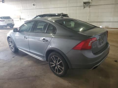 2016 Volvo S60 Cross Country, VIN YV4612UM2G2000755. Фото 2 из 6 с аукциона Copart. Каталог авто из США OpenDataCar.