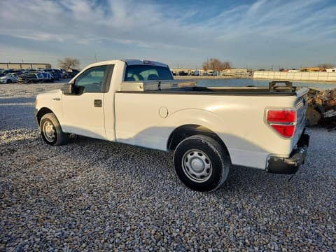 2013 Ford F-150 Lightning, VIN 1FTMF1CM2DKD06762. Фото 2 з 6 з аукціону Copart. Каталог авто зі США OpenDataCar.