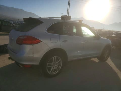 2011 Porsche Cayenne, VIN WP1AA2A20BLA04823. Фото 3 з 6 з аукціону Copart. Каталог авто зі США OpenDataCar.