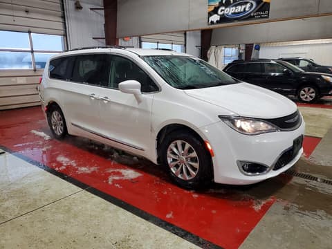 2018 Chrysler Pacifica, VIN 2C4RC1BGXJR212670. Фото 4 з 6 з аукціону Copart. Каталог авто зі США OpenDataCar.