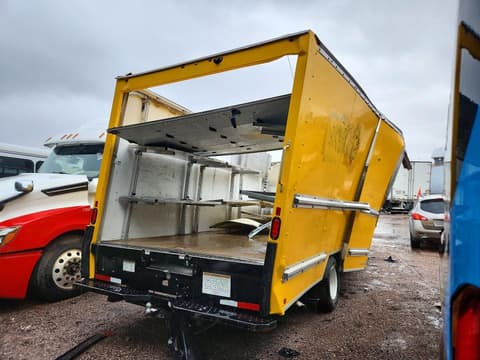 2023 Gmc Savana, VIN 7GZ37TC71PN003203. Фото 3 з 6 з аукціону Copart. Каталог авто зі США OpenDataCar.