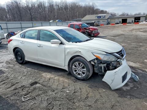 2017 Nissan Altima, VIN 1N4AL3AP6HC138389. Фото 4 з 6 з аукціону Copart. Каталог авто зі США OpenDataCar.
