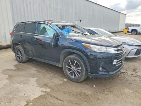 2019 Toyota Highlander, VIN 5TDKZRFH0KS554350. Фото 4 з 6 з аукціону Copart. Каталог авто зі США OpenDataCar.