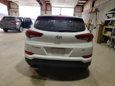 2017 Hyundai Tucson, VIN KM8J3CA46HU501442. Фото 6 з 6 з аукціону Copart. Каталог авто зі США OpenDataCar.