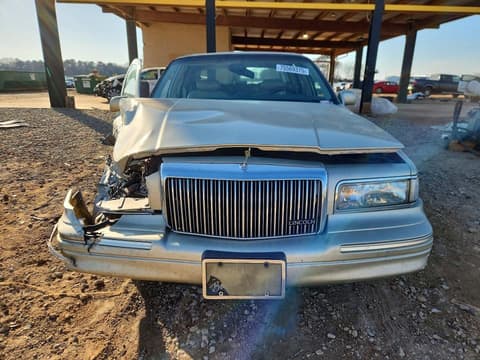 1997 Lincoln Town Car, VIN 1LNLM82W6VY745423. Photo 5 of 6 from Copart auction. OpenDataCar US salvage catalog.
