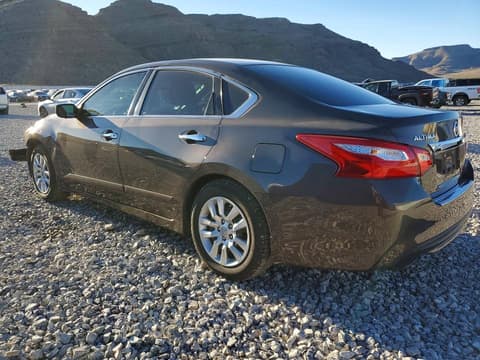 2017 Nissan Altima, VIN 1N4AL3APXHN314879. Фото 2 з 6 з аукціону Copart. Каталог авто зі США OpenDataCar.