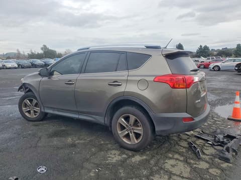 2015 Toyota RAV4, VIN JTMWFREV4FD076162. Фото 2 з 6 з аукціону Copart. Каталог авто зі США OpenDataCar.