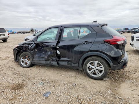 2021 Nissan Kicks, VIN 3N1CP5BV0ML499179. Фото 2 з 6 з аукціону Copart. Каталог авто зі США OpenDataCar.