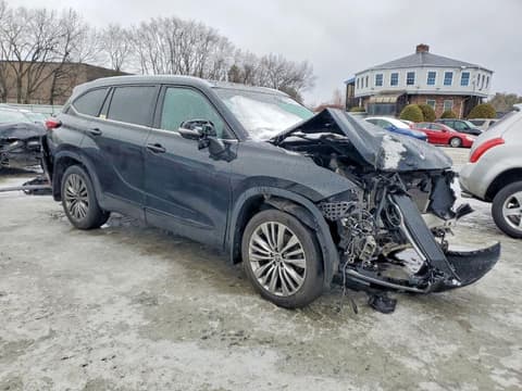 2021 Toyota Highlander, VIN 5TDFZRBH6MS113431. Фото 4 з 6 з аукціону Copart. Каталог авто зі США OpenDataCar.