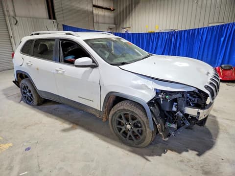 2015 Jeep Cherokee, VIN 1C4PJMCB2FW694129. Фото 4 из 6 с аукциона Copart. Каталог авто из США OpenDataCar.