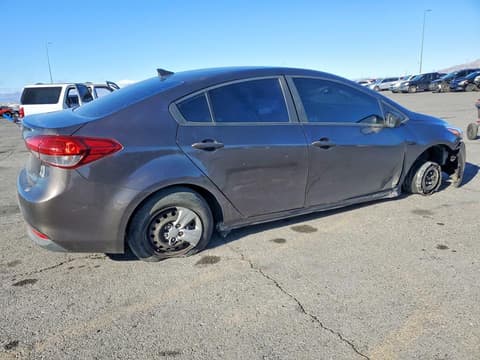 2018 Kia Forte, VIN 3KPFK4A73JE166982. Zdjęcie 3 z 6 z aukcji Copart. Katalog aut z USA OpenDataCar.