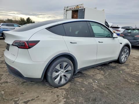 2023 Tesla Model Y, VIN 7SAYGDEE8PF686801. Фото 3 з 6 з аукціону Copart. Каталог авто зі США OpenDataCar.