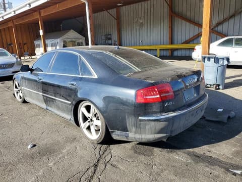 2010 Audi A8 Quattro, VIN WAURVAFA5AN009230. Zdjęcie 2 z 6 z aukcji Copart. Katalog aut z USA OpenDataCar.