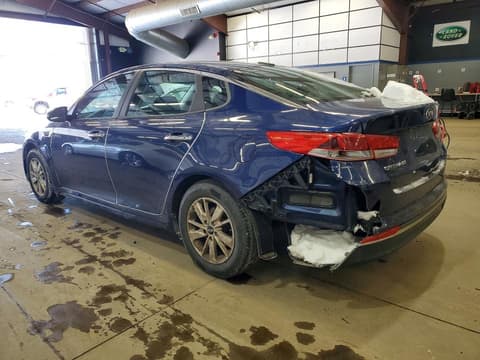 2017 Kia Optima, VIN 5XXGT4L39HG123261. Фото 2 из 6 с аукциона Copart. Каталог авто из США OpenDataCar.