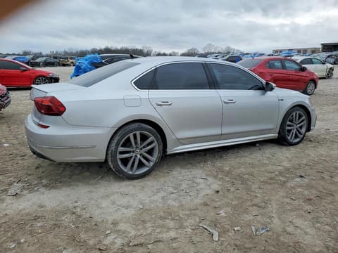 2017 Volkswagen Passat, VIN 1VWDT7A38HC069651. Фото 3 з 6 з аукціону Copart. Каталог авто зі США OpenDataCar.