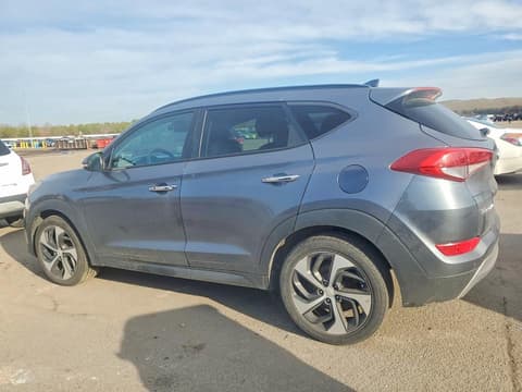 2016 Hyundai Tucson, VIN KM8J3CA25GU070119. Фото 2 з 6 з аукціону Copart. Каталог авто зі США OpenDataCar.