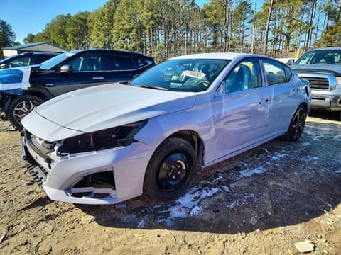 2025 Nissan Altima, VIN 1N4BL4CV2SN337795. Фото 1 з 6 з аукціону Copart. Каталог авто зі США OpenDataCar.