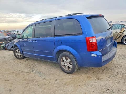 2010 Dodge Grand Caravan, VIN 2D4RN3D18AR364058. Фото 2 из 6 с аукциона Copart. Каталог авто из США OpenDataCar.