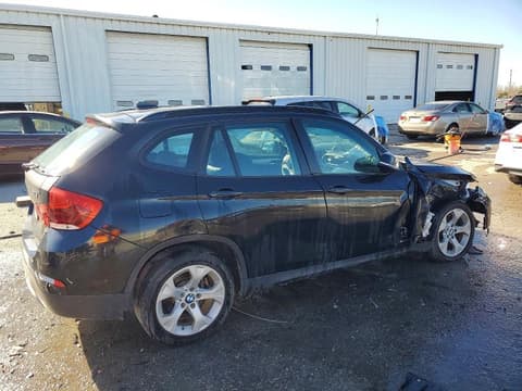 2015 Bmw X1, VIN WBAVM1C52FV498802. Фото 3 з 6 з аукціону Copart. Каталог авто зі США OpenDataCar.