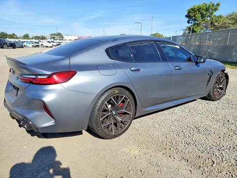 2022 Bmw M8, VIN WBSGV0C02NCJ03981. Фото 3 из 6 с аукциона Copart. Каталог авто из США OpenDataCar.