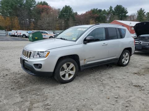 2011 Jeep Compass, VIN 1J4NF1FB1BD135724. Фото 1 з 6 з аукціону Copart. Каталог авто зі США OpenDataCar.