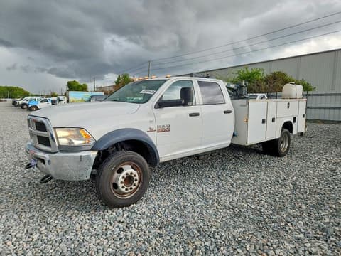 2017 Ram 5500, VIN 3C7WRMFL2HG734190. Zdjęcie 2 z 6 z aukcji Copart. Katalog aut z USA OpenDataCar.