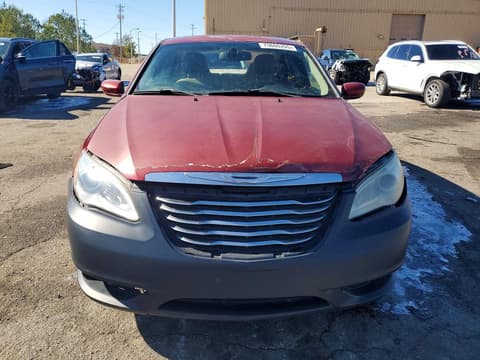 2013 Chrysler 200, VIN 1C3CCBBB9DN542709. Фото 5 з 6 з аукціону Copart. Каталог авто зі США OpenDataCar.