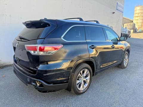 2015 Toyota Highlander, VIN 5TDJKRFH0FS111718. Фото 4 з 6 з аукціону Copart. Каталог авто зі США OpenDataCar.