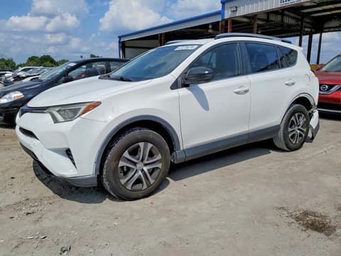 2017 Toyota RAV4, VIN JTMZFREV8HD106490. Фото 1 з 6 з аукціону Copart. Каталог авто зі США OpenDataCar.