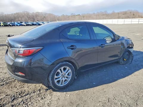 2017 Toyota Yaris, VIN 3MYDLBYV7HY192122. Фото 3 з 6 з аукціону Copart. Каталог авто зі США OpenDataCar.