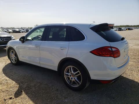 2014 Porsche Cayenne, VIN WP1AE2A25ELA50348. Фото 2 з 6 з аукціону Copart. Каталог авто зі США OpenDataCar.