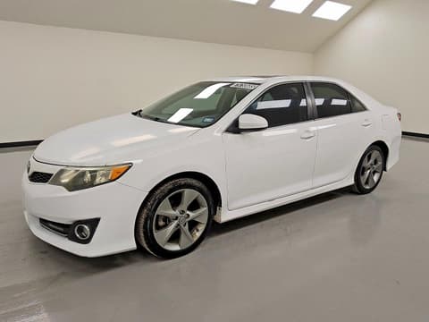 2014 Toyota Camry, VIN 4T1BF1FK7EU728559. Фото 1 з 6 з аукціону Copart. Каталог авто зі США OpenDataCar.