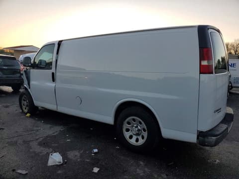 2013 Chevrolet Express 1500, VIN 1GCSHAF44D1115797. Фото 2 з 6 з аукціону Copart. Каталог авто зі США OpenDataCar.