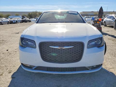 2019 Chrysler 300, VIN 2C3CCABG3KH708086. Фото 5 з 6 з аукціону Copart. Каталог авто зі США OpenDataCar.