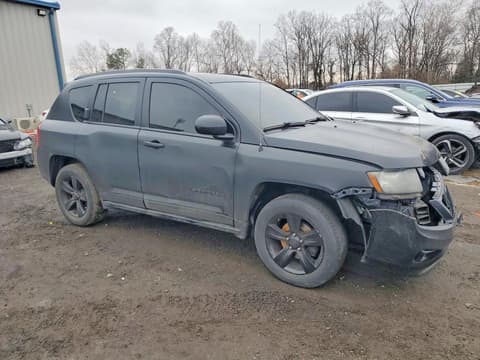 2016 Jeep Compass, VIN 1C4NJDEB1GD558799. Фото 4 з 6 з аукціону Copart. Каталог авто зі США OpenDataCar.