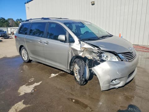 2017 Toyota Sienna, VIN 5TDYZ3DCXHS827205. Фото 4 з 6 з аукціону Copart. Каталог авто зі США OpenDataCar.