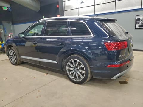 2017 Audi Q7, VIN WA1LAAF7XHD021957. Фото 2 из 6 с аукциона Copart. Каталог авто из США OpenDataCar.