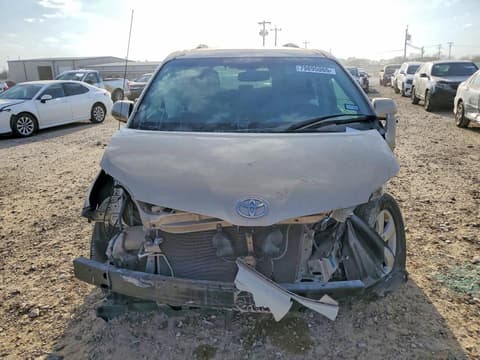 2011 Toyota Sienna, VIN 5TDKK3DC9BS094453. Фото 5 з 6 з аукціону Copart. Каталог авто зі США OpenDataCar.