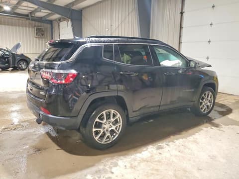 2024 Jeep Compass, VIN 3C4NJDFN9RT165557. Фото 3 з 6 з аукціону Copart. Каталог авто зі США OpenDataCar.